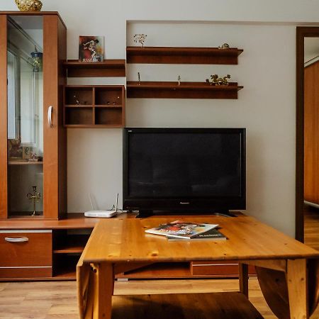 Old Town Historic Apartment With Backyard Mini Park Βουκουρέστι Εξωτερικό φωτογραφία