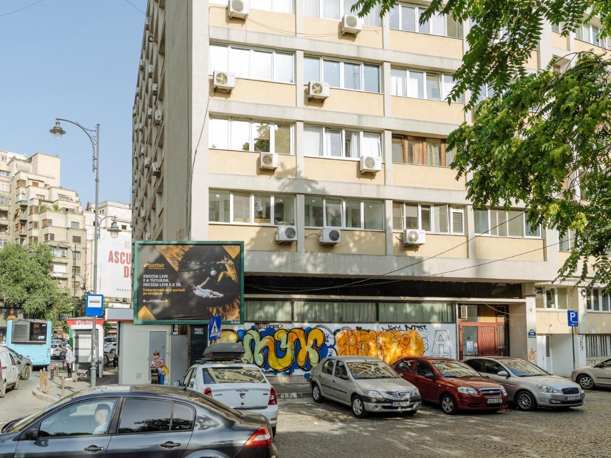 Old Town Historic Apartment With Backyard Mini Park Βουκουρέστι Εξωτερικό φωτογραφία